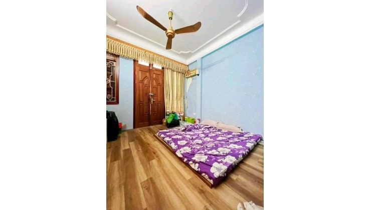 40m2, 4 tầng, mặt tiền 4m, nhà riêng khu phân lô Nguyễn Ngọc Nại rẻ - VIP nhất chính chủ cần bán